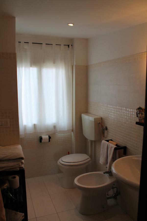 B&B Triskeles Джардини-Наксос Экстерьер фото