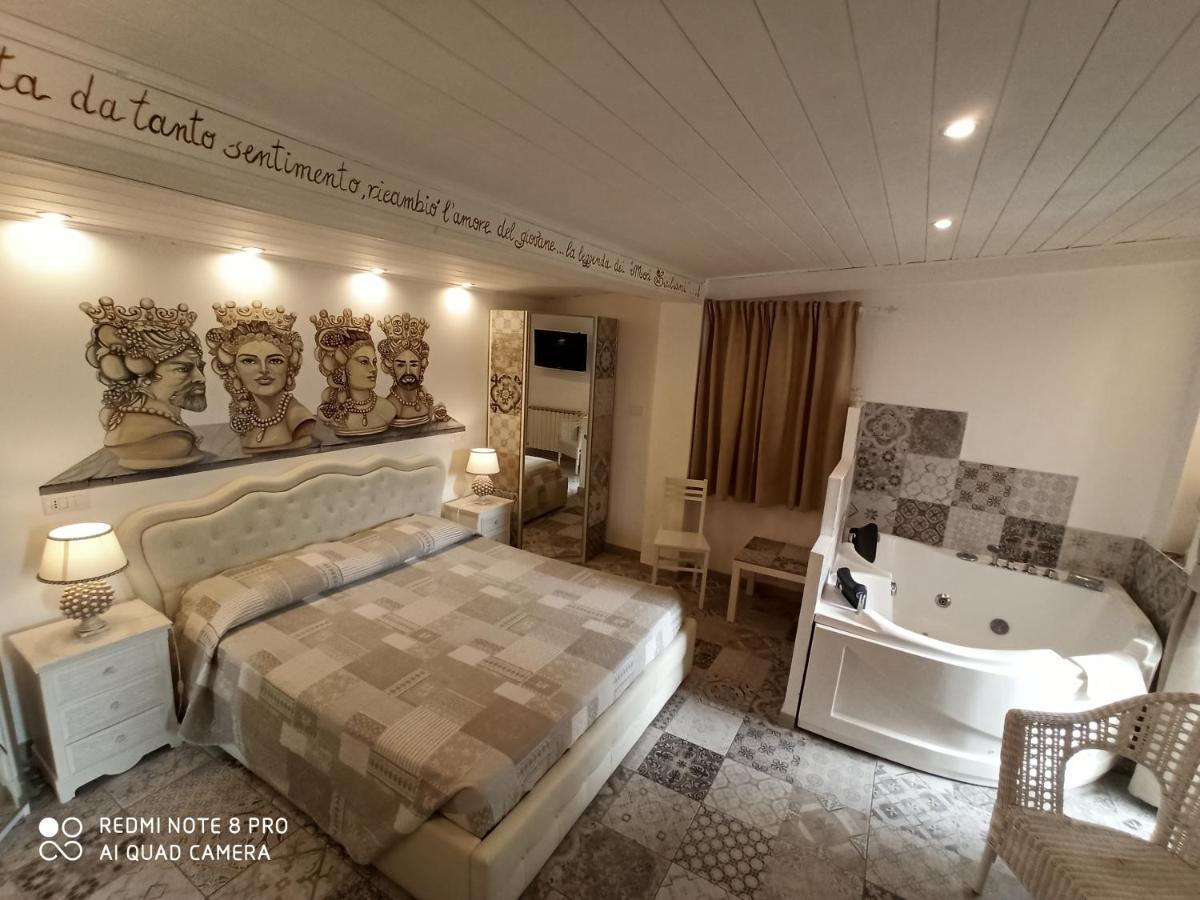 B&B Triskeles Джардини-Наксос Экстерьер фото