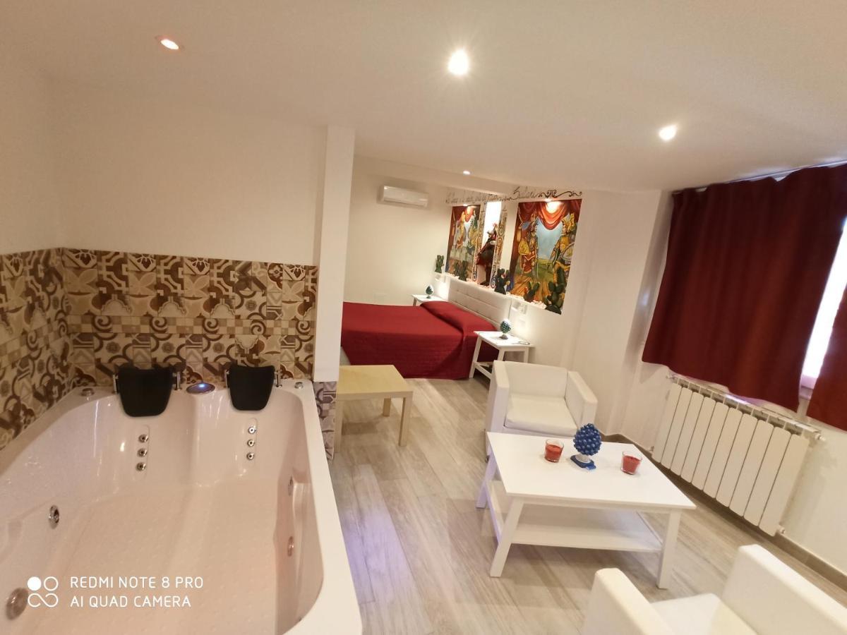 B&B Triskeles Джардини-Наксос Экстерьер фото